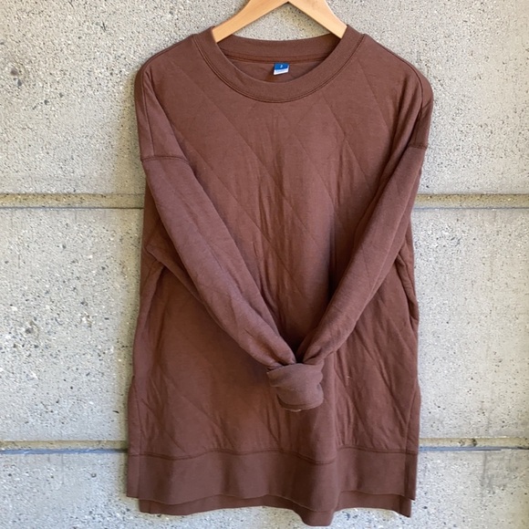 Old Navy Oversized Quilted Sweater - Picture 3 of 9